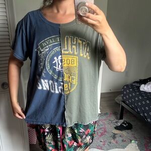 Torrid size 3 relaxed fit split tee